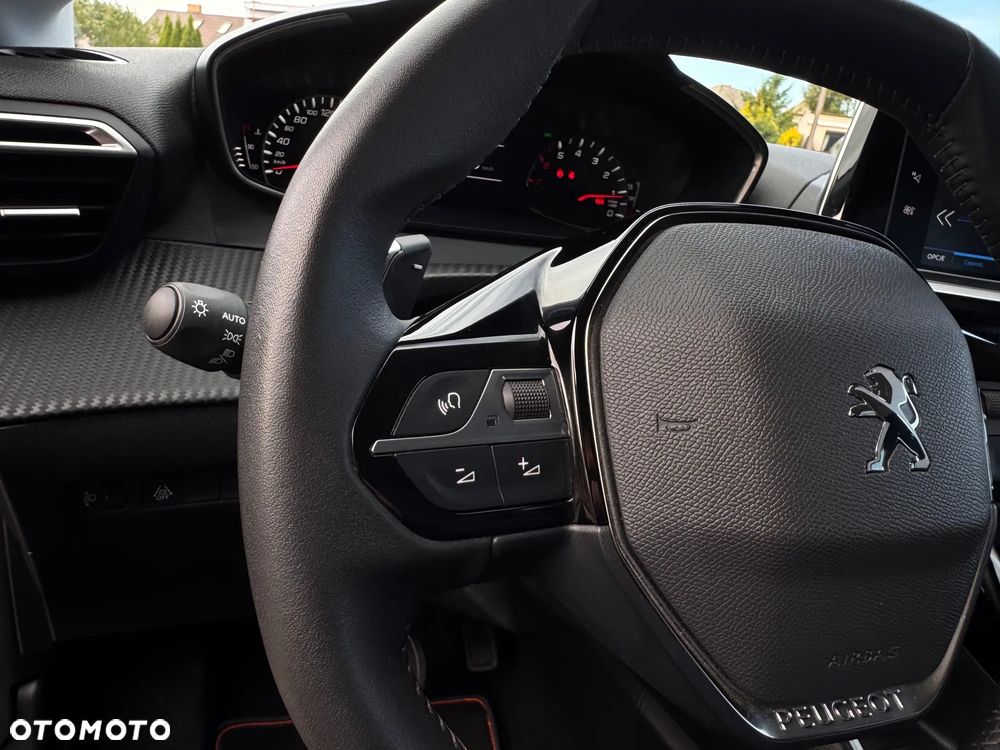 Peugeot 208 1.2 PureTech Allure S&S EAT8 - 18