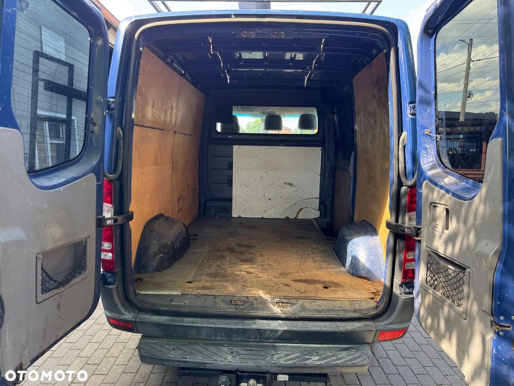 Mercedes-Benz Sprinter - 2