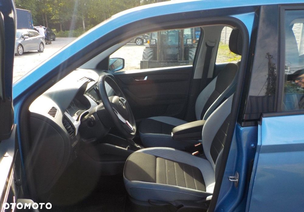 Skoda Fabia - 25