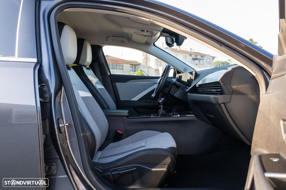 Opel Astra 1.5 D Elegance - 14