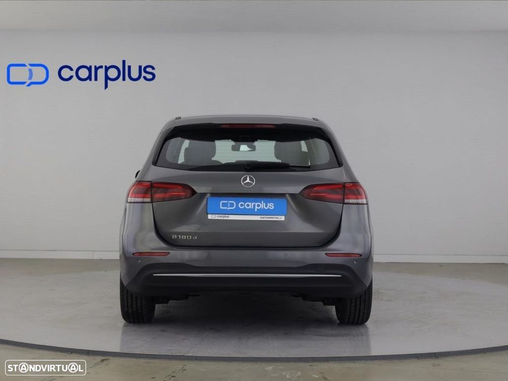 Mercedes-Benz B 180 d - 6