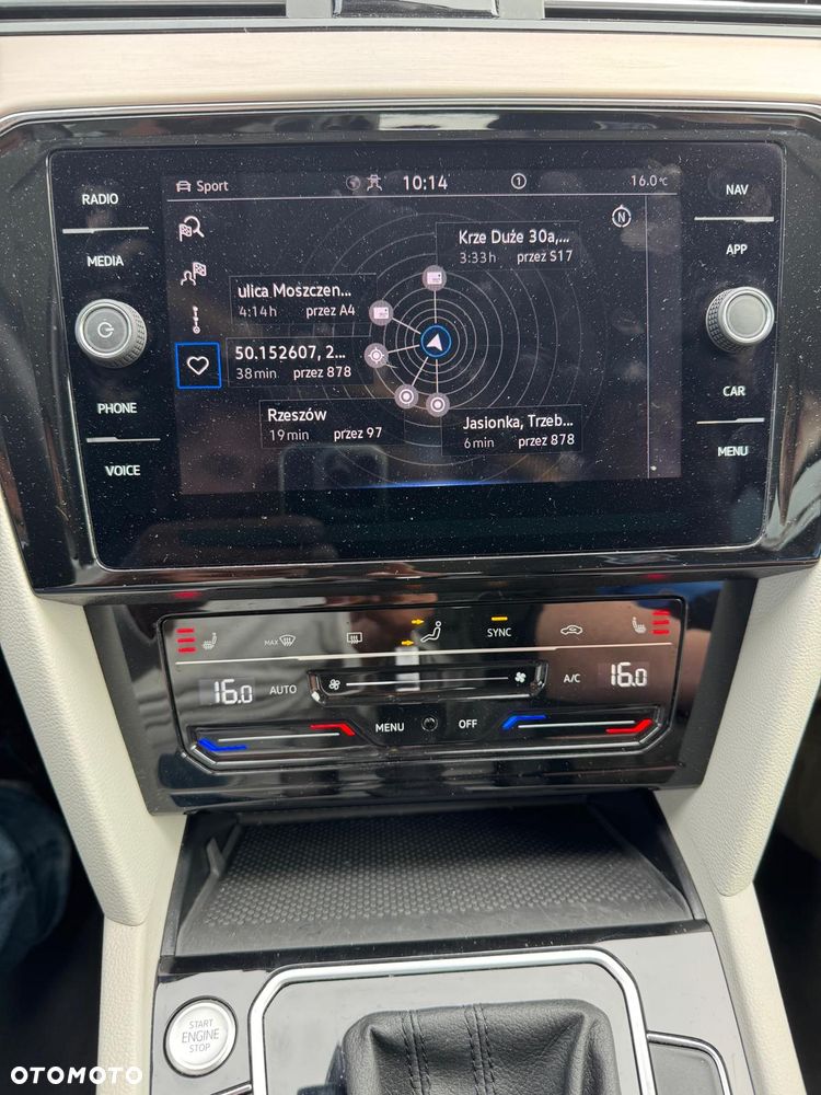 Volkswagen Passat - 36
