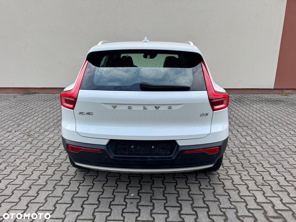 Volvo XC 40 D3 Momentum Pro - 9