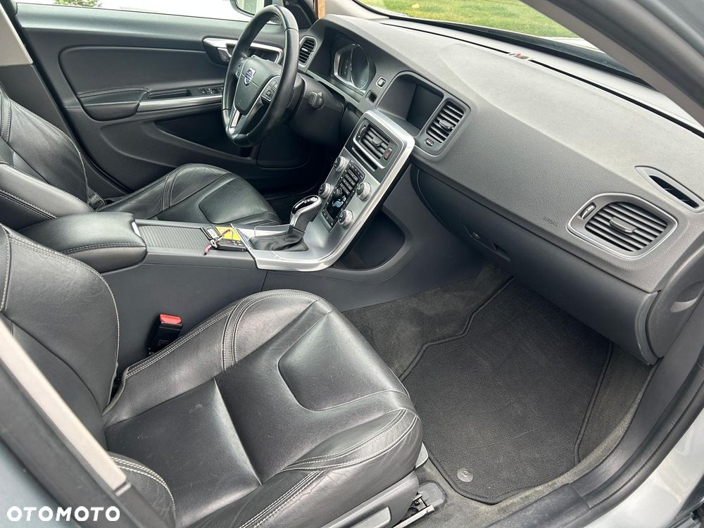 Volvo S60 T5 Geartronic RDesign - 9