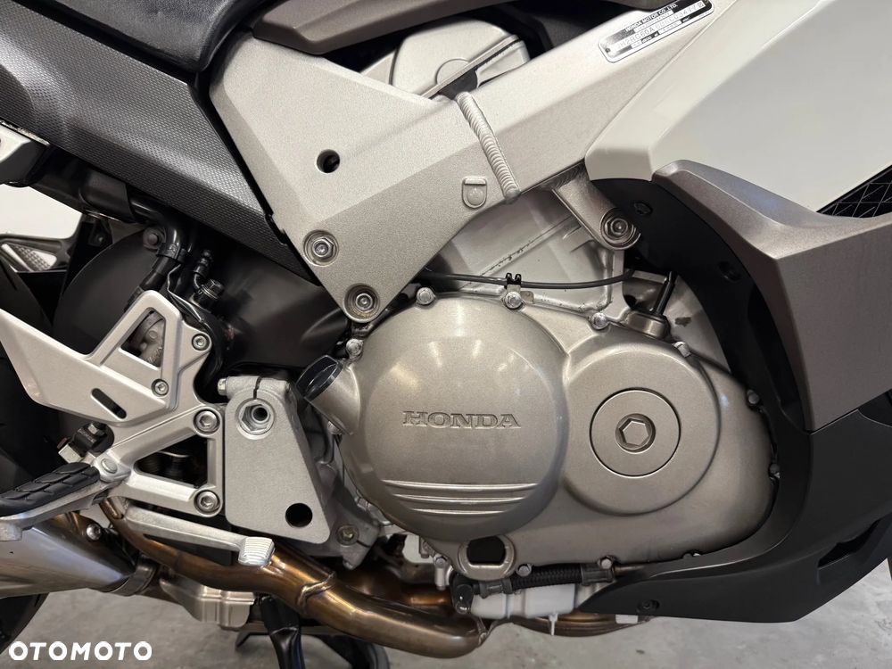 Honda VFR - 17