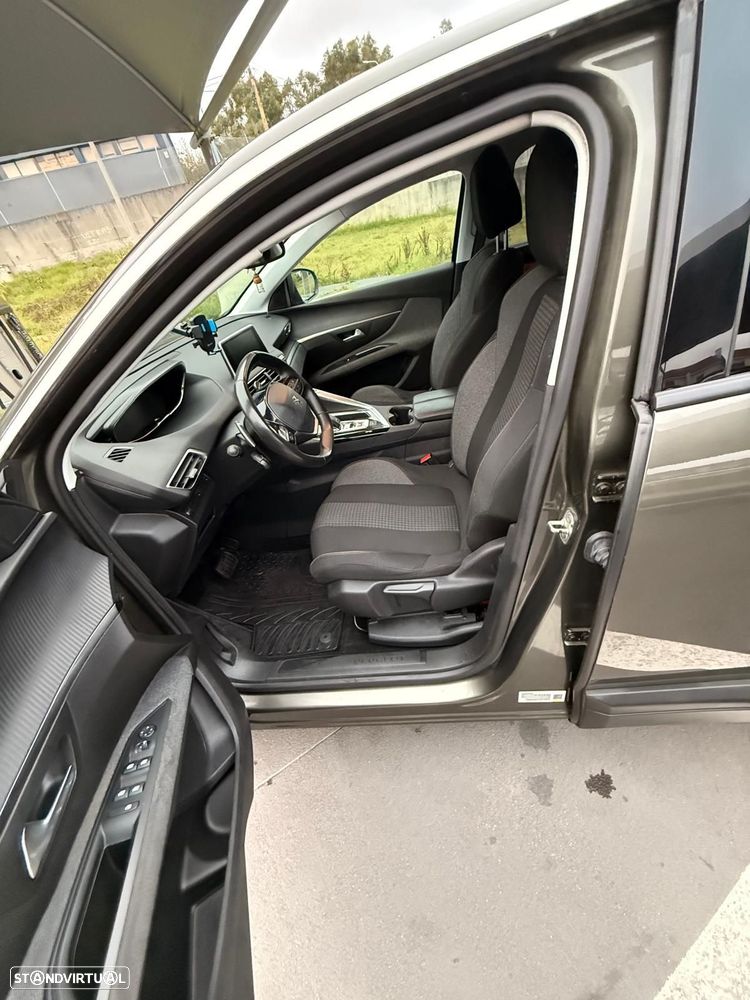 Peugeot 5008 BlueHDI 130 EAT8 Allure - 9