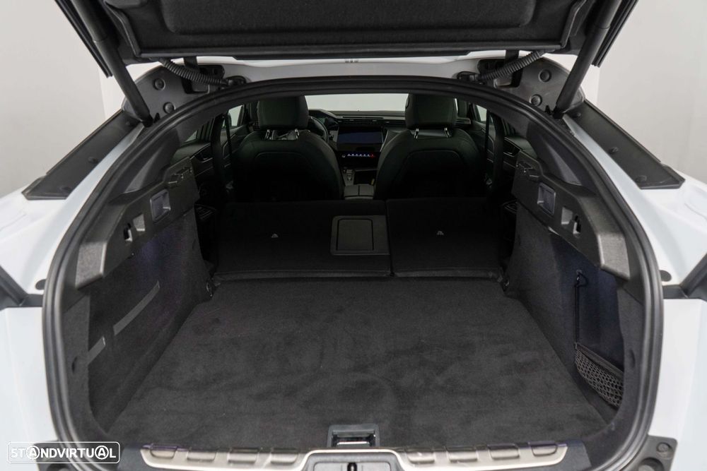 Peugeot 408 1.6 Hybrid GT e-EAT8 - 12