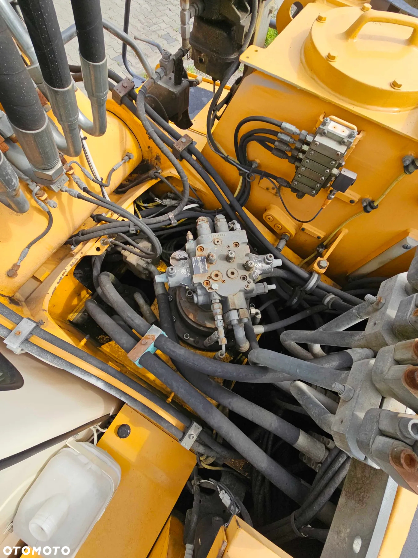 Liebherr R924 B HDSL - 13