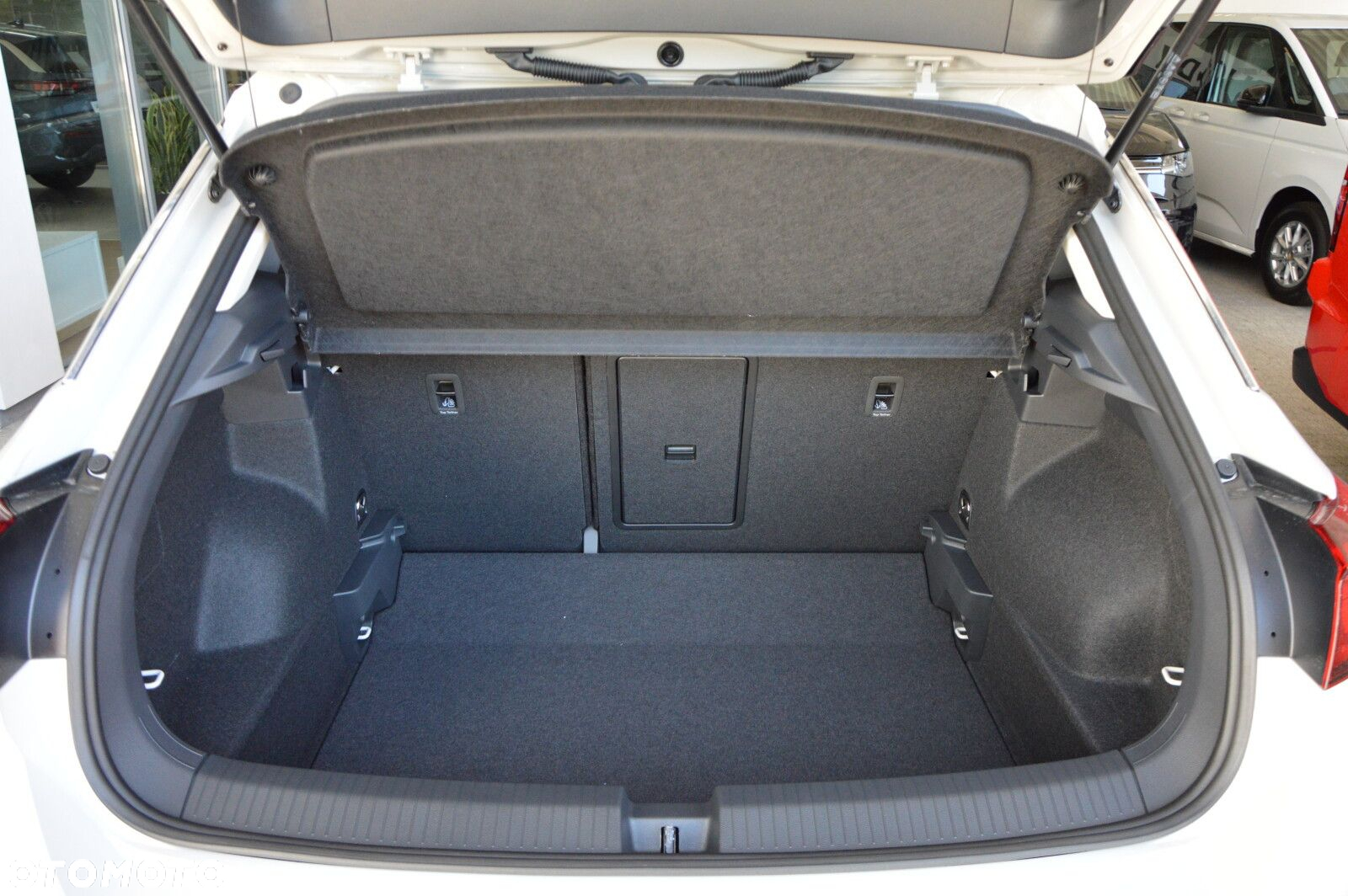 Volkswagen T-Roc - 28