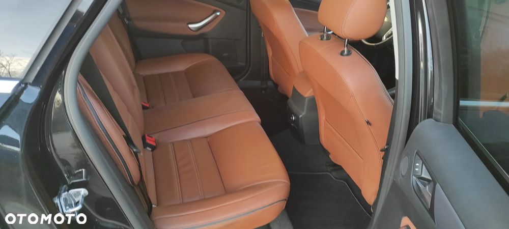 Ford Mondeo 2.0 TDCi Ghia - 23