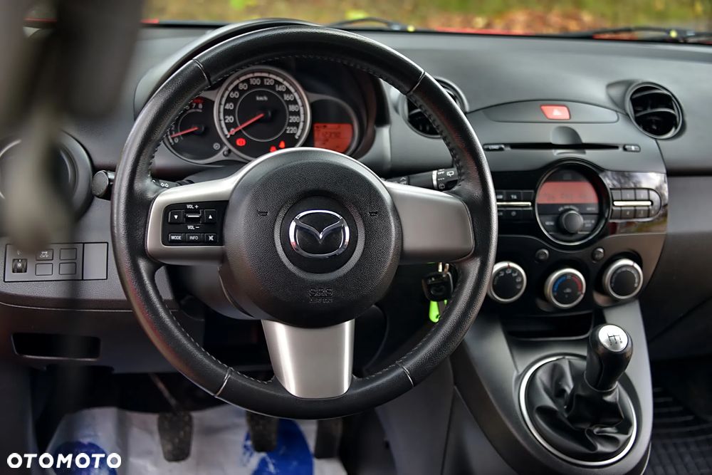 Mazda 2 - 8