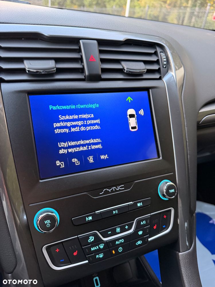 Ford Mondeo 2.0 EcoBlue Titanium - 30