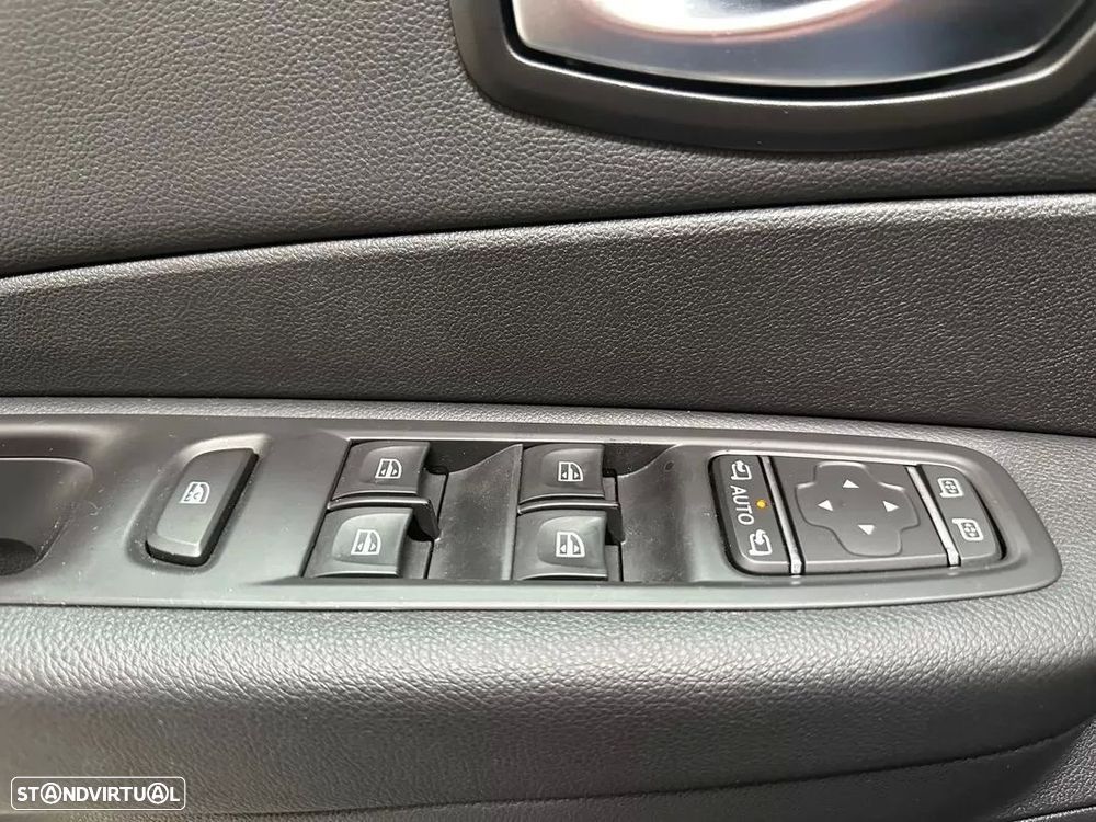 Renault Captur 1.5 dCi Exclusive - 17