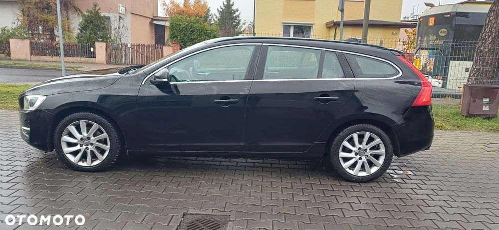 Volvo V60 D4 Summum - 5