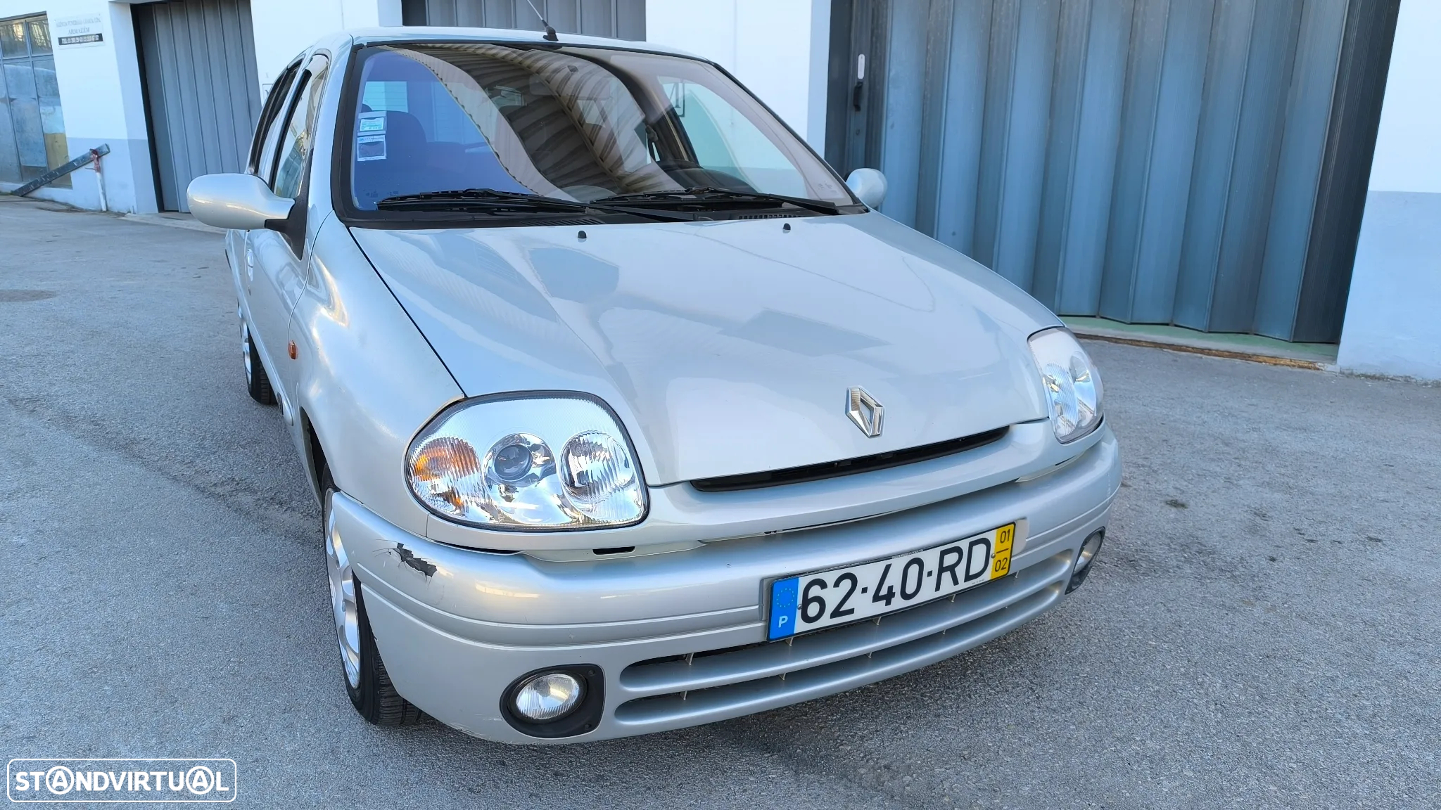 Renault Clio 1.2 RXE - 23