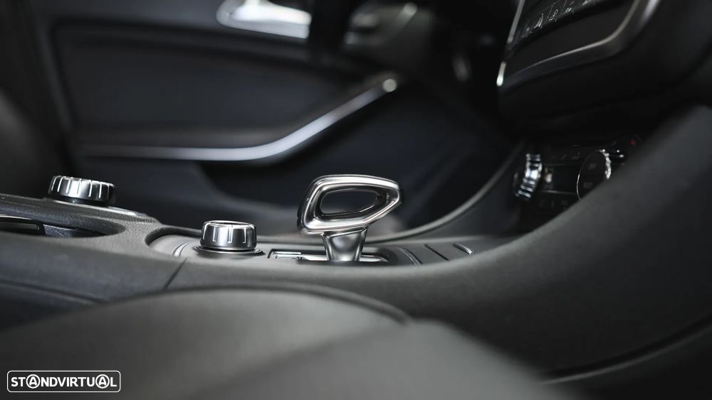 Mercedes-Benz CLA 45 AMG Shooting Brake 4-Matic - 41