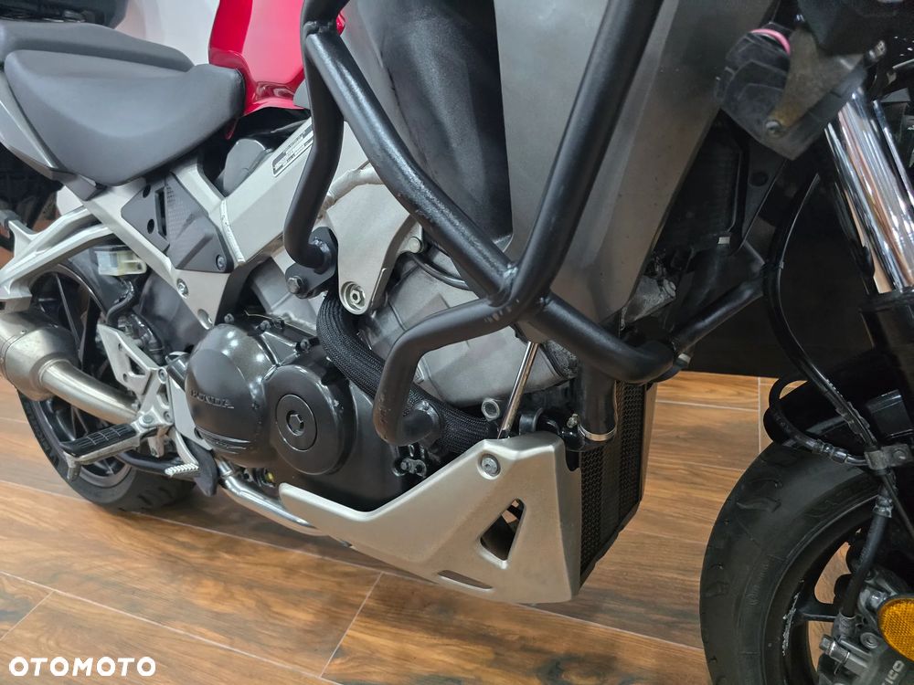 Honda VFR - 19