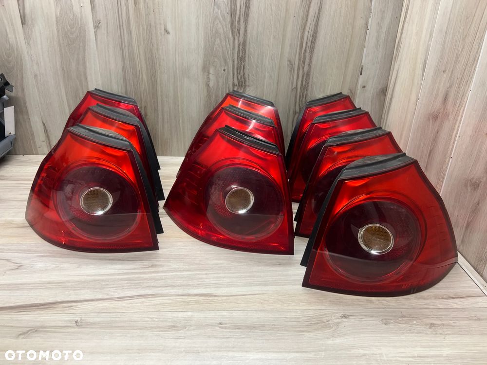 LAMPA TYLNA PRAWA LEWA VW GOLF V 5 HB - 1