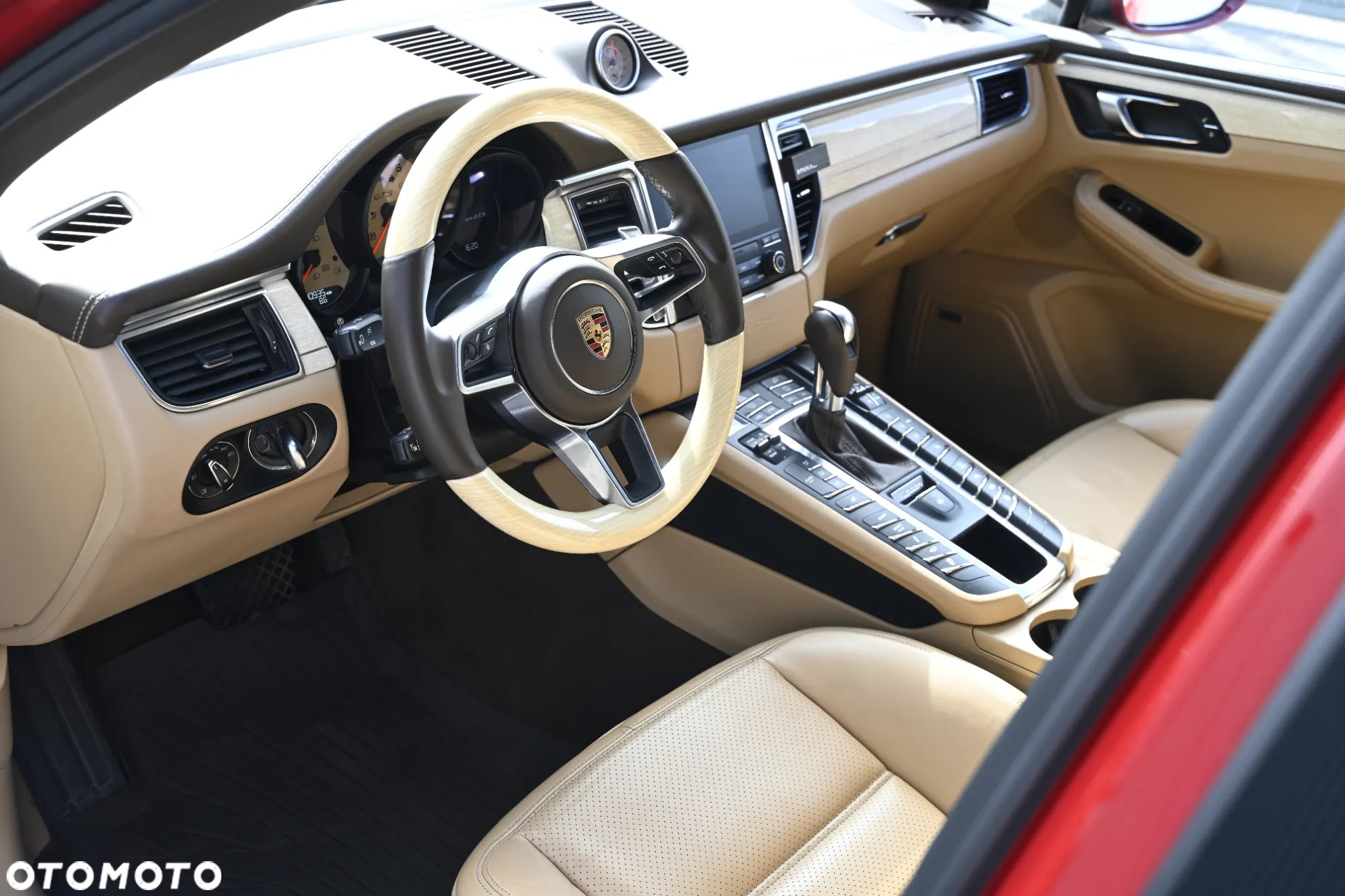 Porsche Macan GTS - 17
