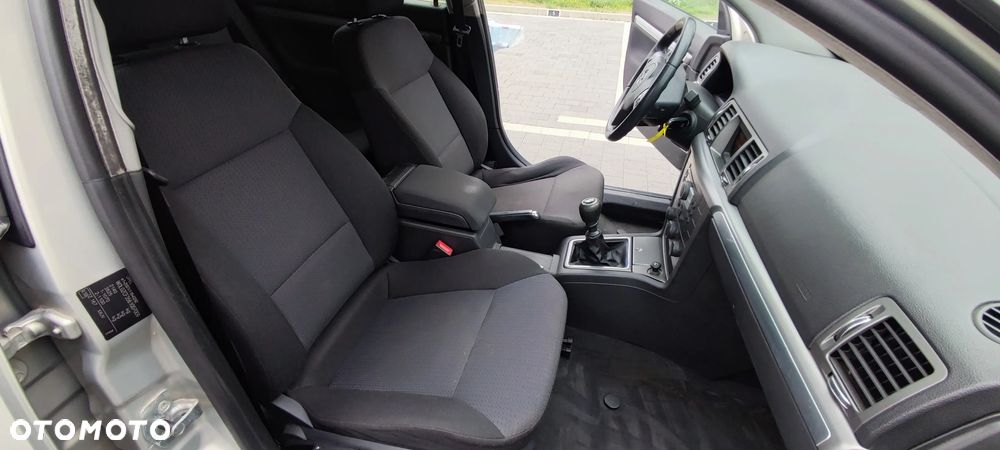 Opel Vectra 1.9 CDTI Elegance - 24