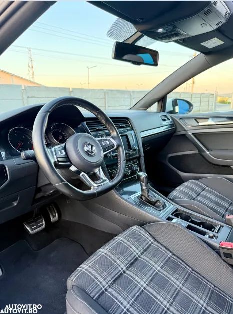 Volkswagen Golf GTD 2.0 TDI SCR DSG - 8