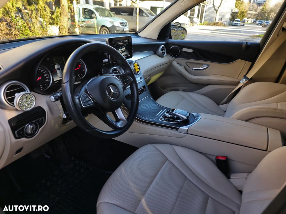 Mercedes-Benz GLC - 25