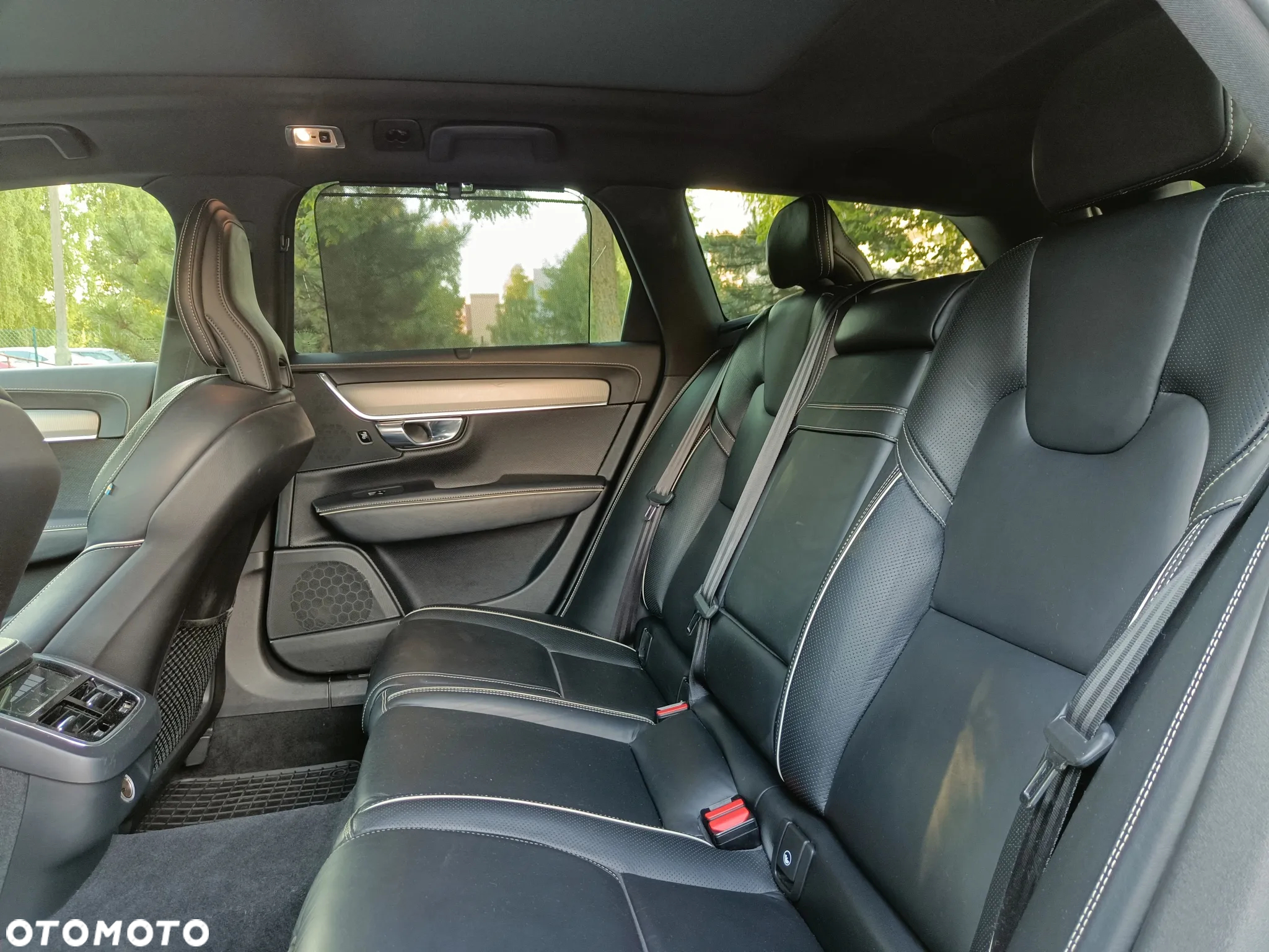 Volvo V90 T5 R-Design - 23