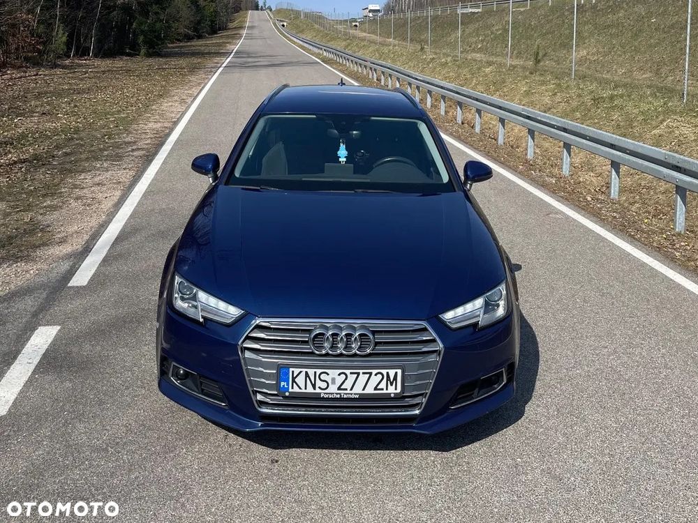 Audi A4 Avant 2.0 TDI S tronic - 1