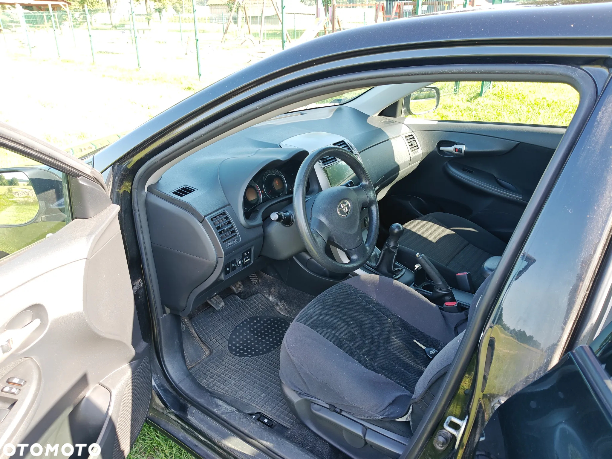Toyota Corolla 1.4 VVT-i Dynamic - 8