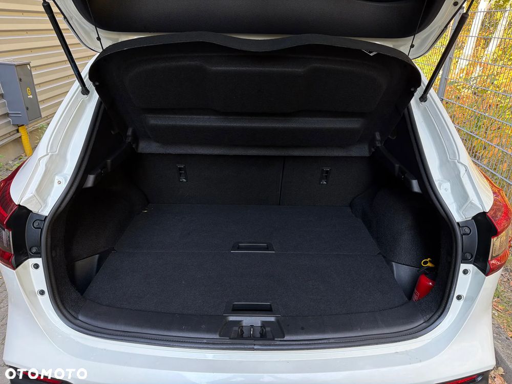 Nissan Qashqai 1.2 DIG-T N-Connecta - 25