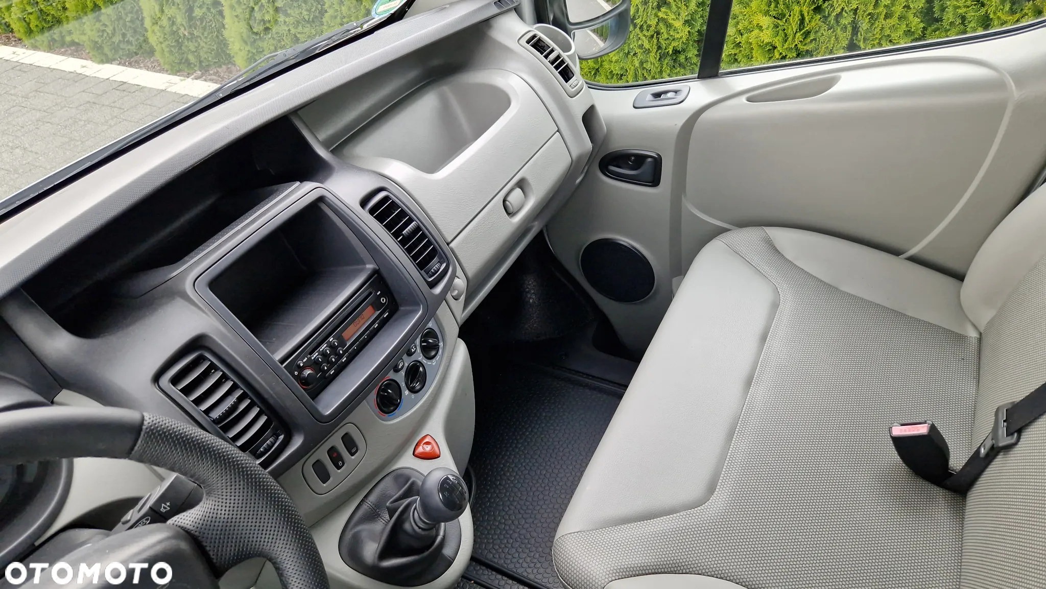 Opel Vivaro - 16
