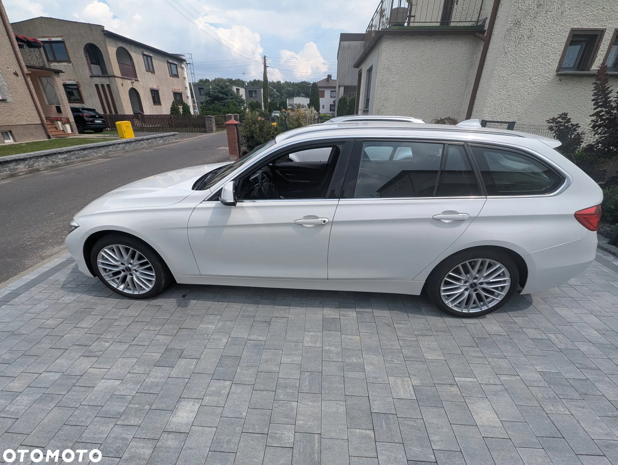 BMW Seria 3 316d Touring - 3