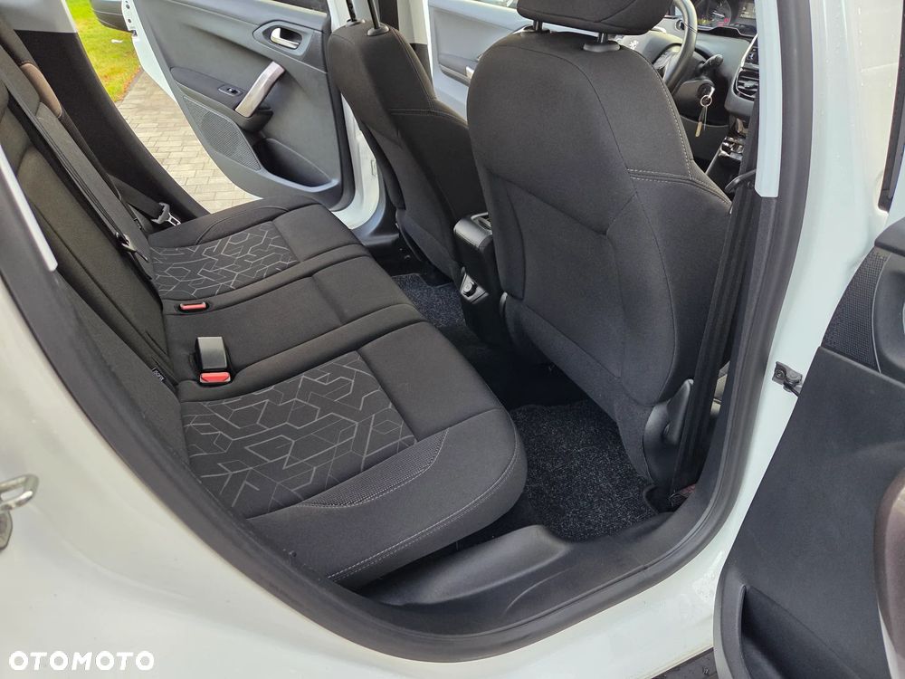 Peugeot 2008 Blue-HDi FAP 100 STOP & START Style - 13