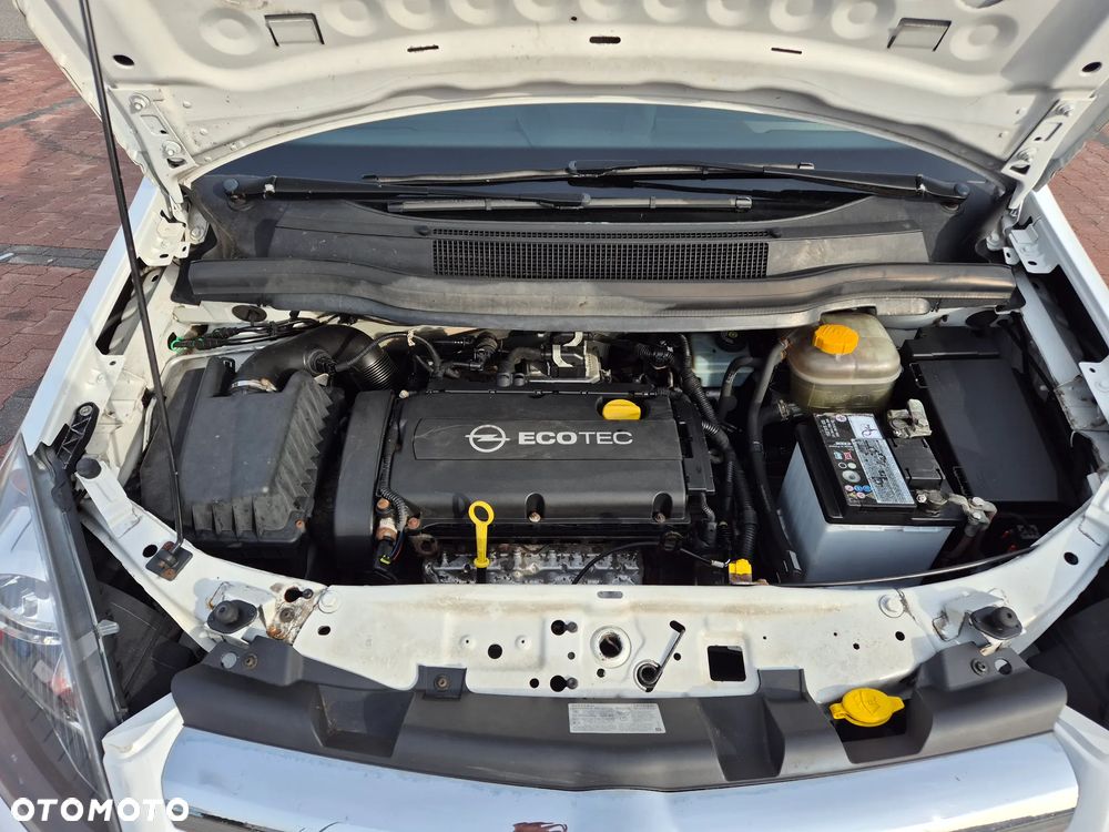 Opel Zafira - 28