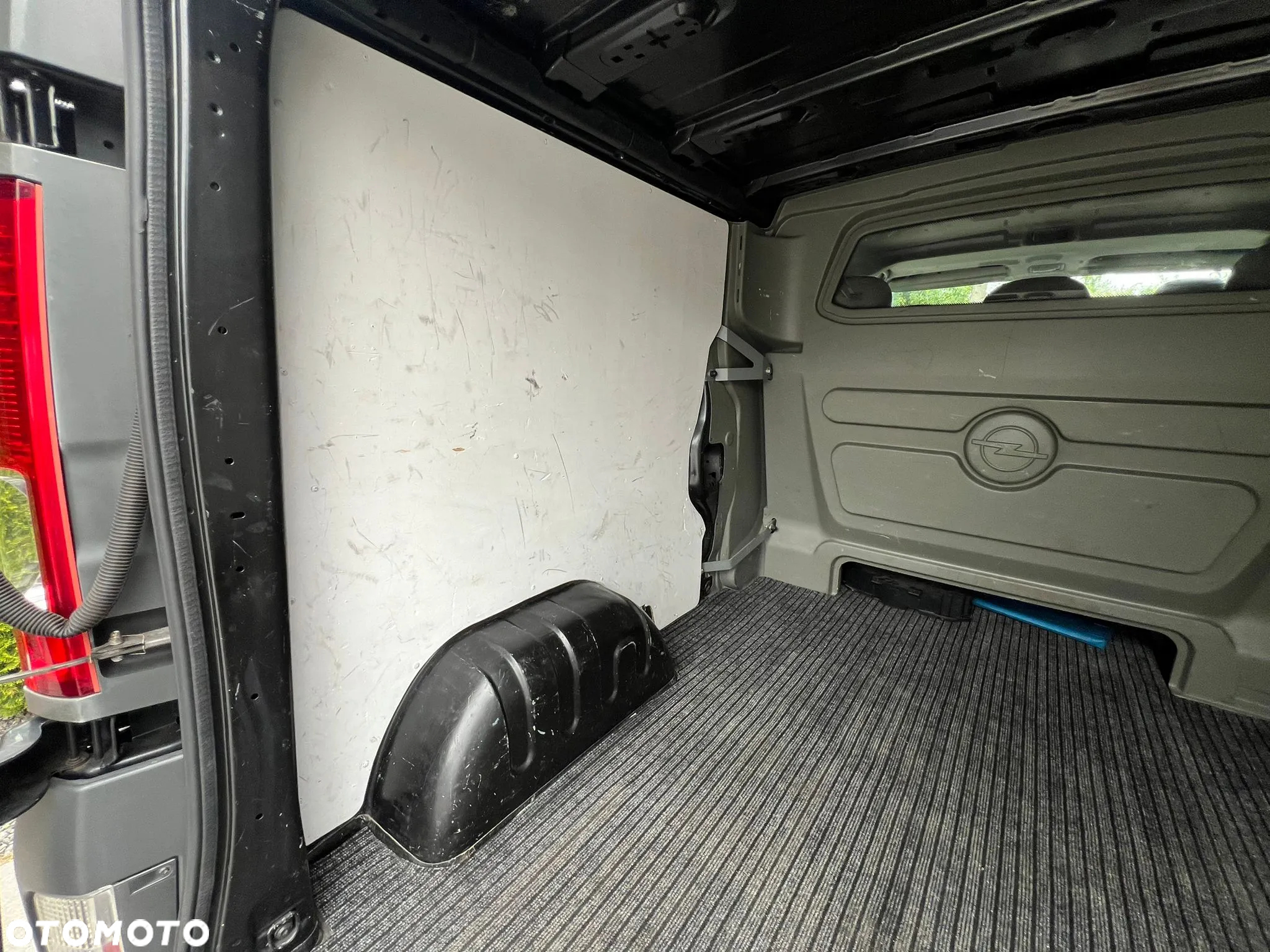 Opel VIVARO BRYGADÓWKA LONG KLIMATYZACJA - 19