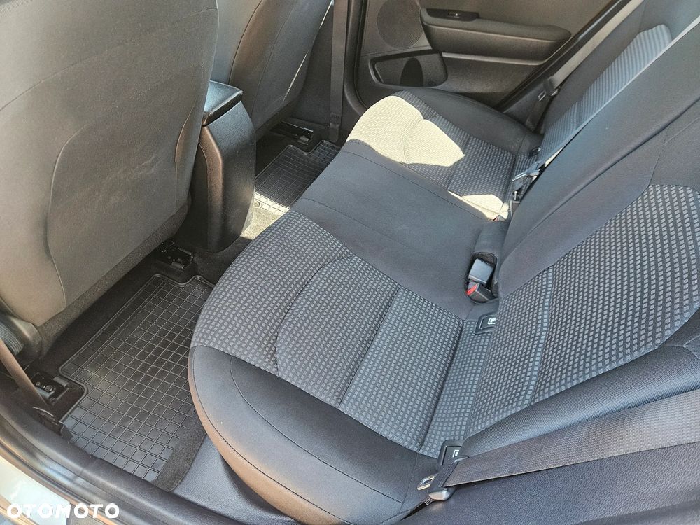 Kia Ceed - 16