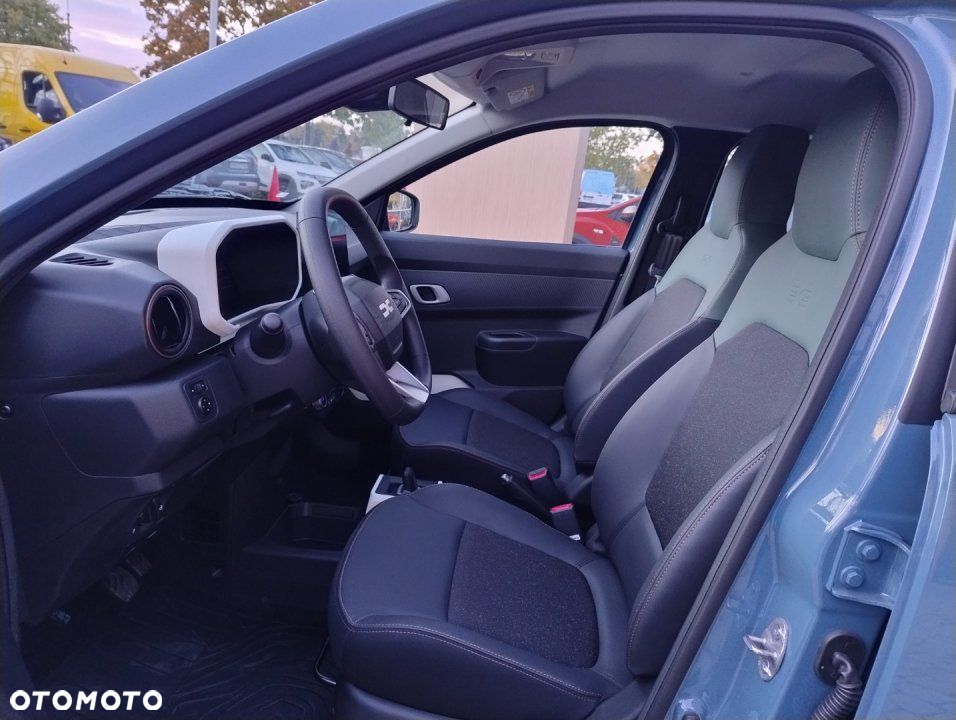 Dacia Spring - 12