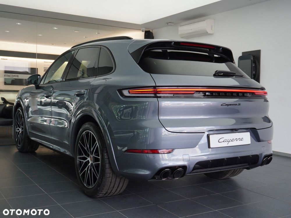 Porsche Cayenne S E-Hybrid PHEV Black Edition - 18