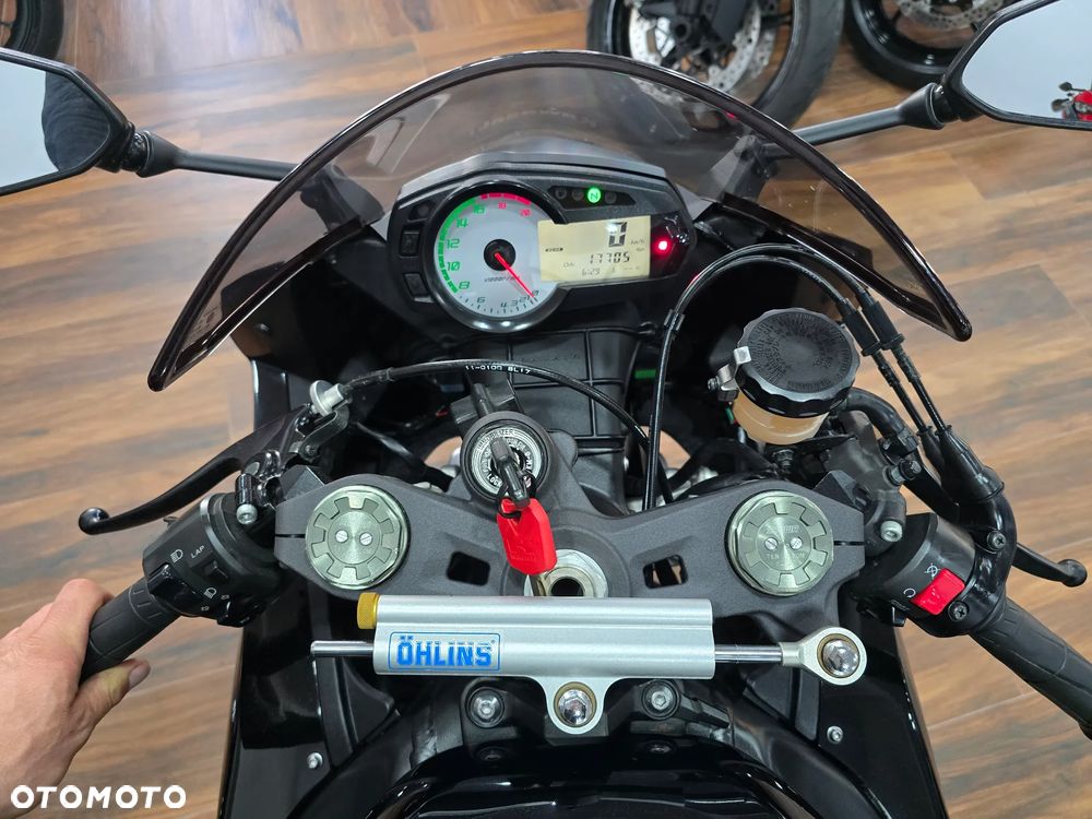 Kawasaki Ninja - 23