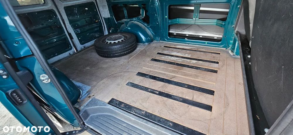 Mercedes-Benz Vito - 14