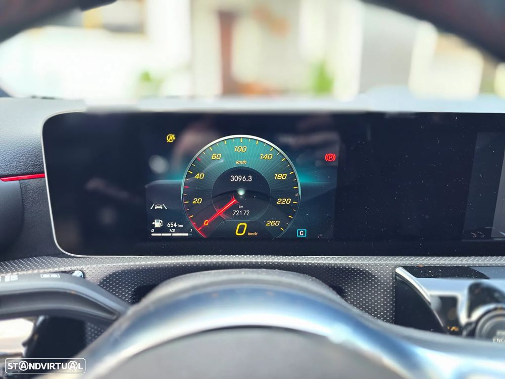 Mercedes-Benz A 180 d AMG Line - 8