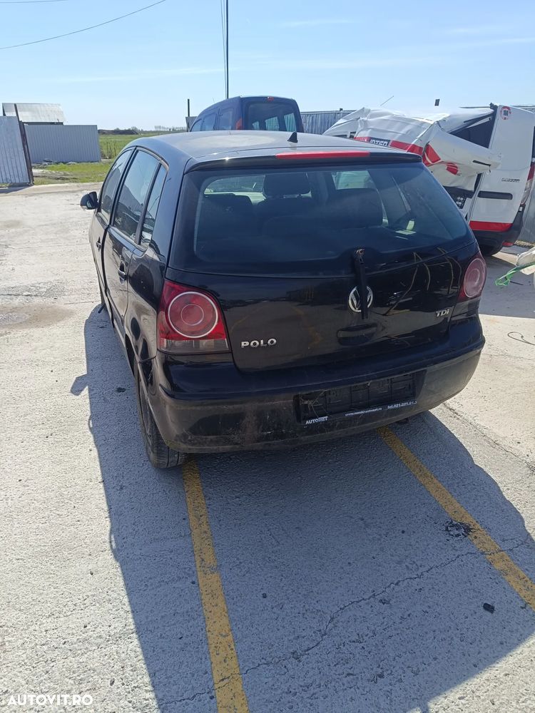 Dezmembrez vw polo 9n 1.4 tdi bwb - 3