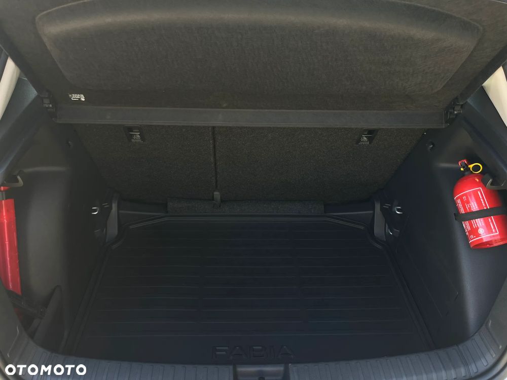 Skoda Fabia 1.0 TSI Ambition - 28