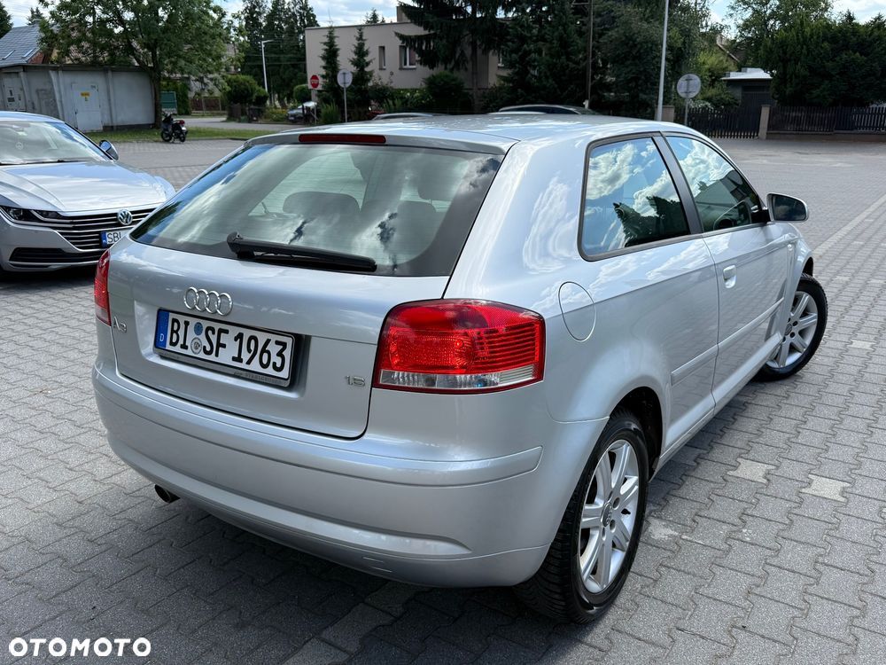 Audi A3 3-drzwiowe 1.6 Attraction - 3
