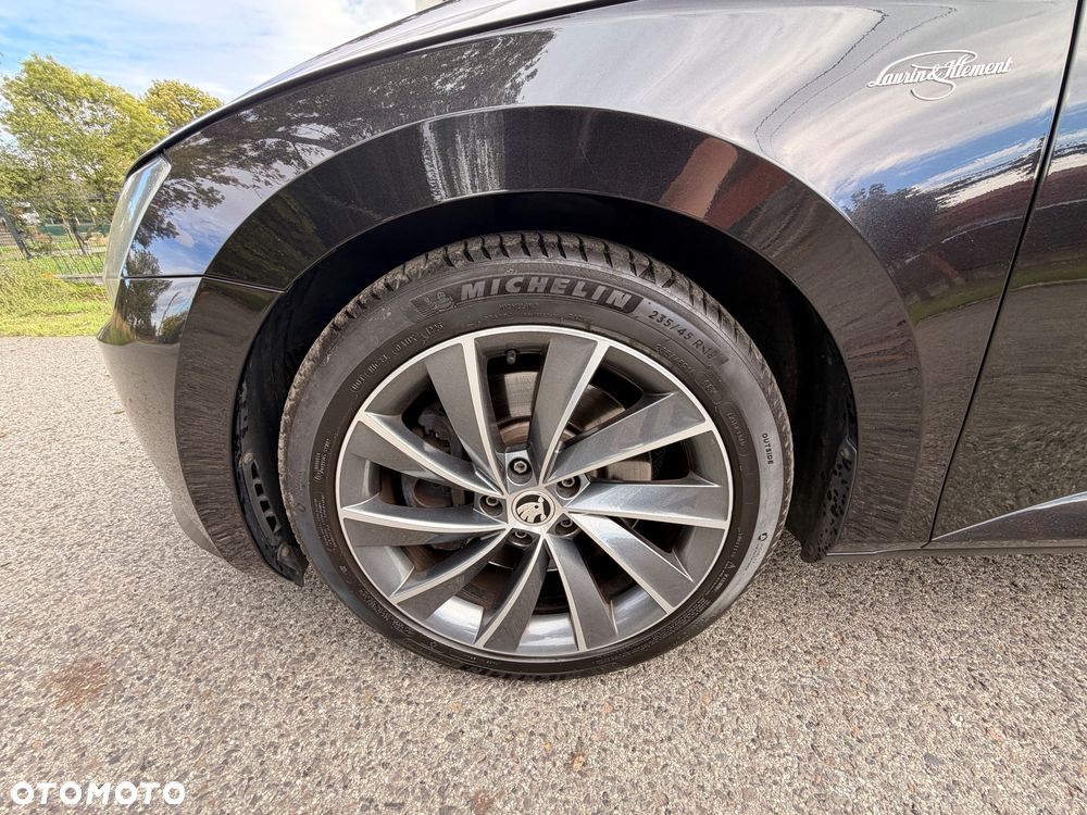 Skoda Superb 2.0 TSI 4x4 L&K DSG - 25