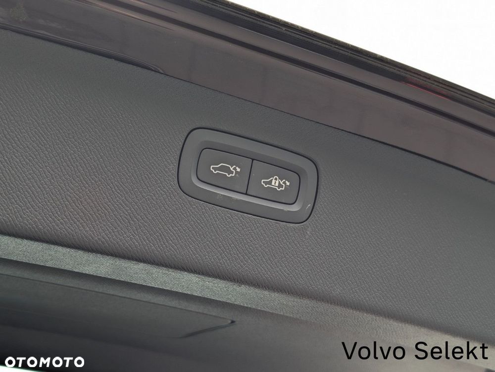 Volvo XC 90 - 26