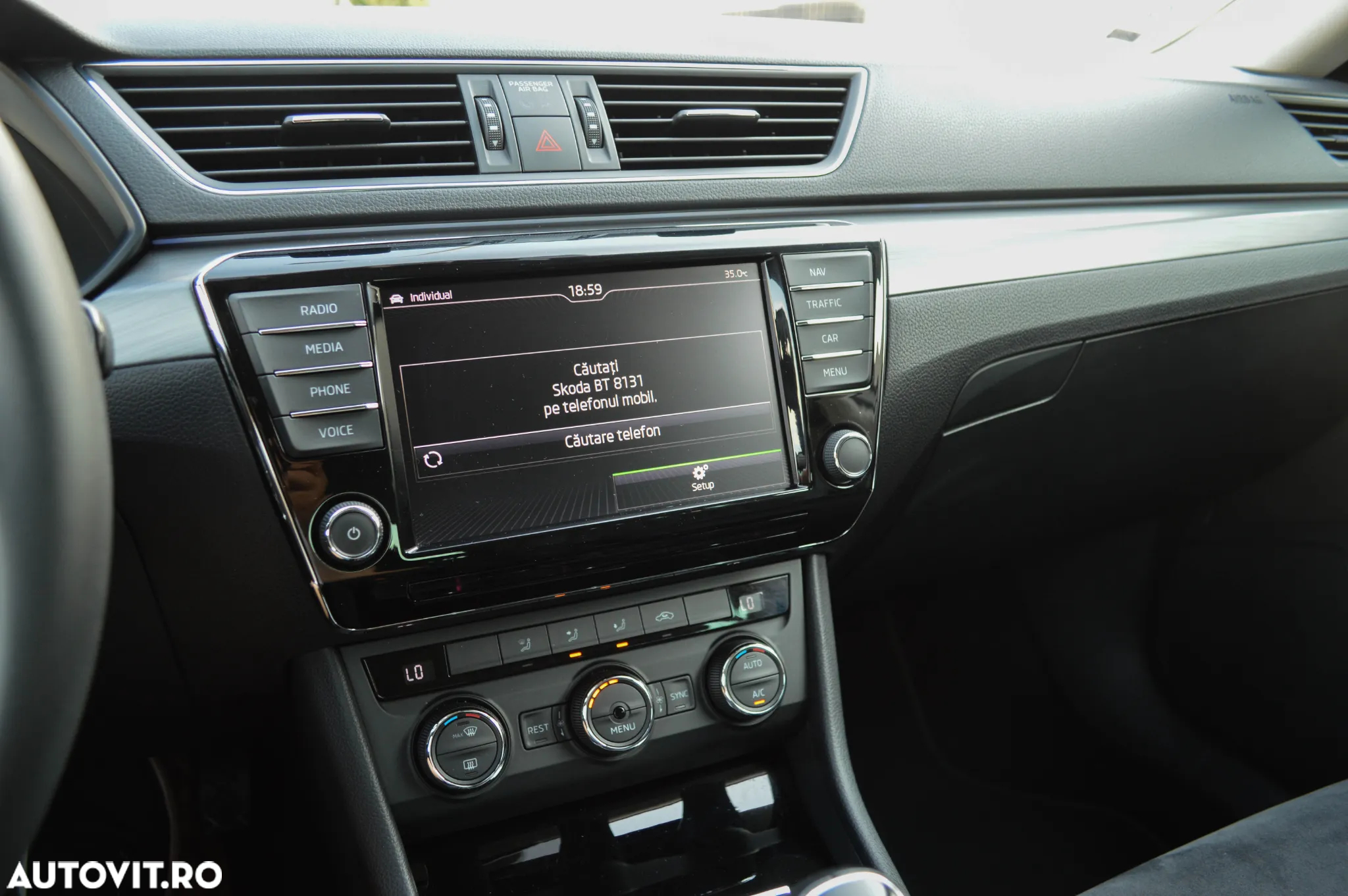Skoda Superb Combi 2.0 TDI Style - 27