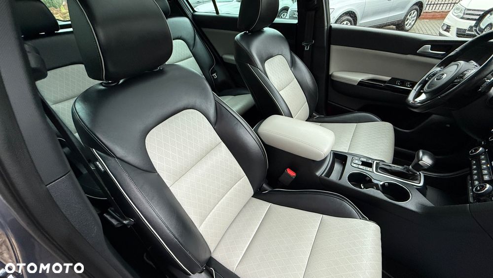 Kia Sportage 2.0 CRDI 184 4WD Automatik Spirit - 28