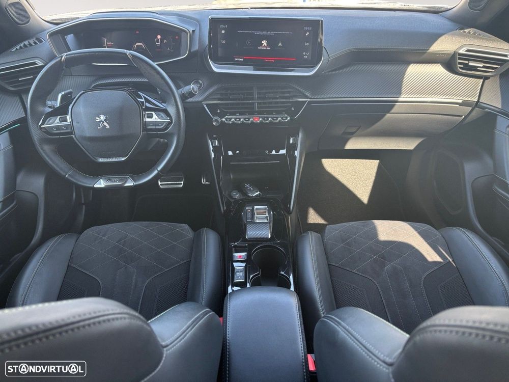 Peugeot 2008 1.5 BlueHDi GT EAT8 - 10