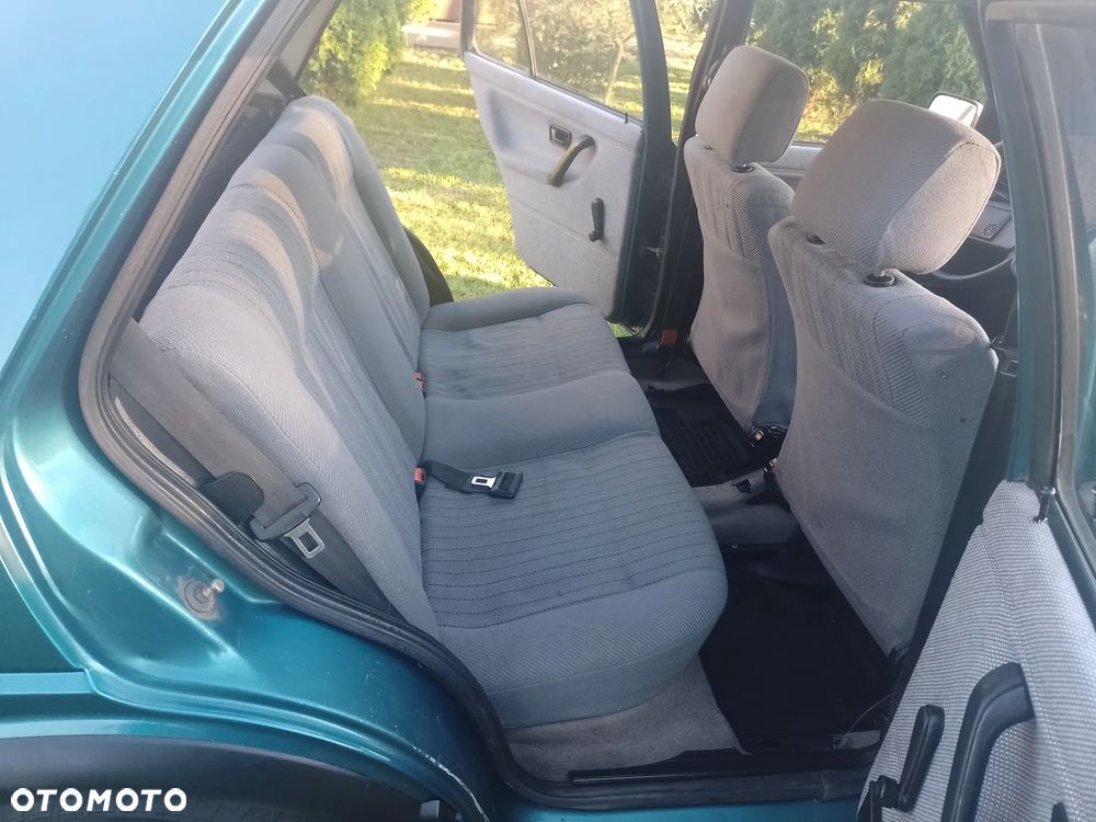Volkswagen Golf 1.3 - 15